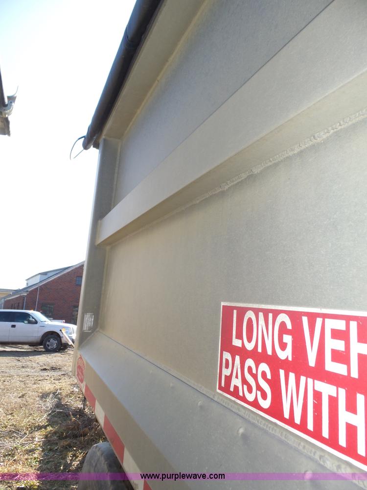 image for item J8874 2007 Cornhusker 800R-91206-714 end dump trailer