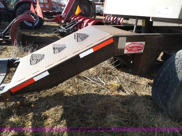 image for item J8874 2007 Cornhusker 800R-91206-714 end dump trailer