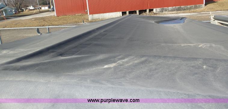 image for item J8874 2007 Cornhusker 800R-91206-714 end dump trailer