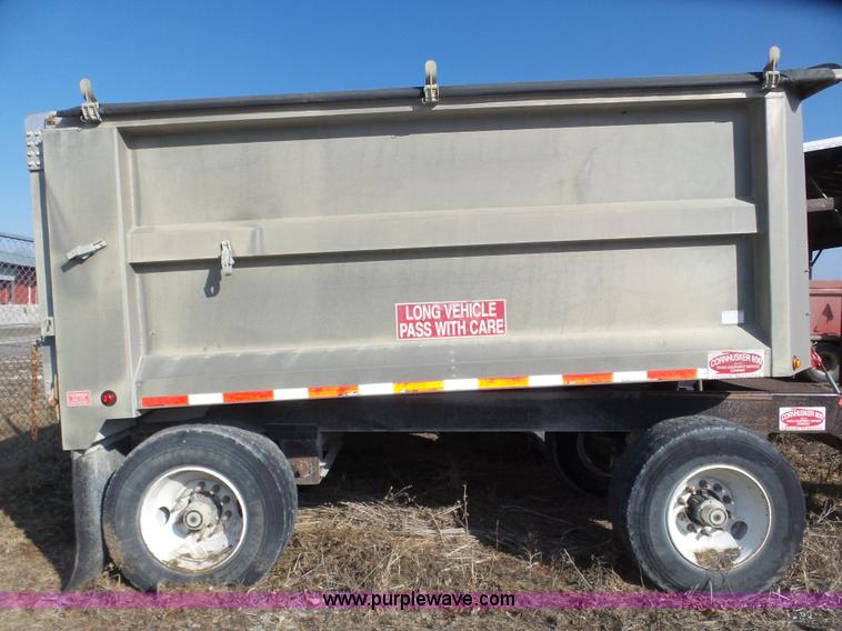 image for item J8874 2007 Cornhusker 800R-91206-714 end dump trailer