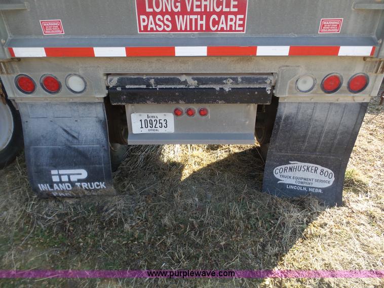 image for item J8874 2007 Cornhusker 800R-91206-714 end dump trailer