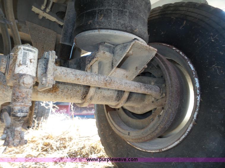 image for item J8874 2007 Cornhusker 800R-91206-714 end dump trailer