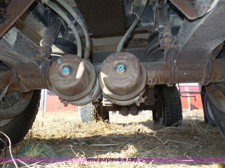 image for item J8874 2007 Cornhusker 800R-91206-714 end dump trailer