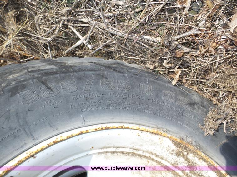 image for item J8874 2007 Cornhusker 800R-91206-714 end dump trailer