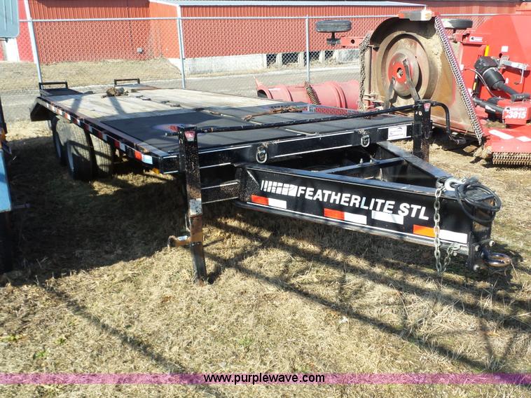 image for item J8875 2005 Featherlite 5590 equipment trailer