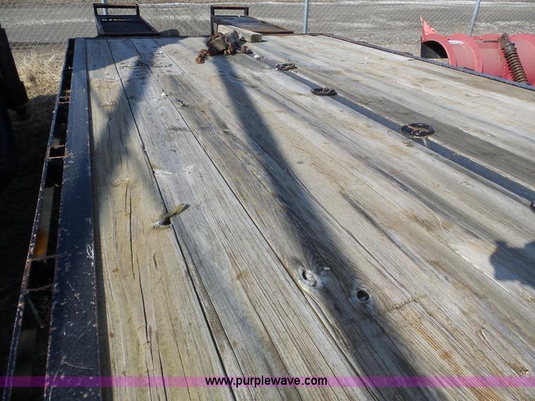 image for item J8875 2005 Featherlite 5590 equipment trailer