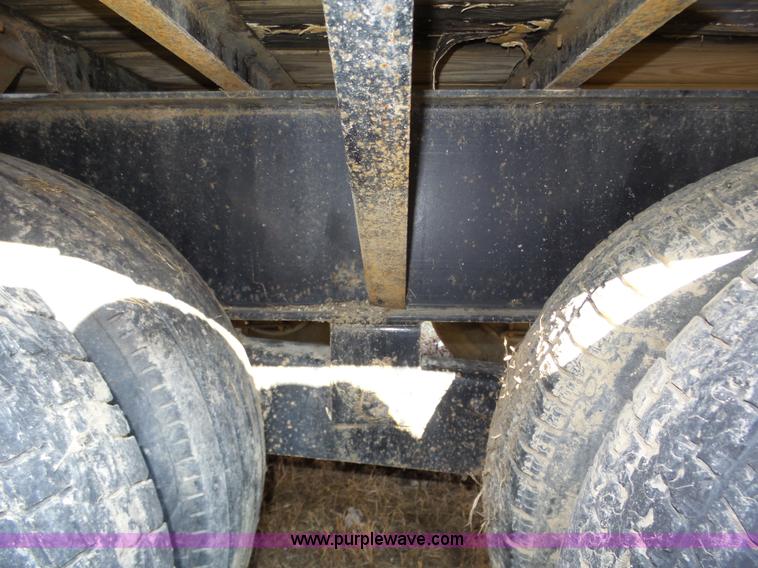 image for item J8875 2005 Featherlite 5590 equipment trailer