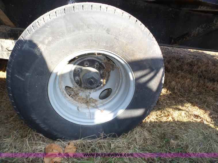 image for item J8875 2005 Featherlite 5590 equipment trailer