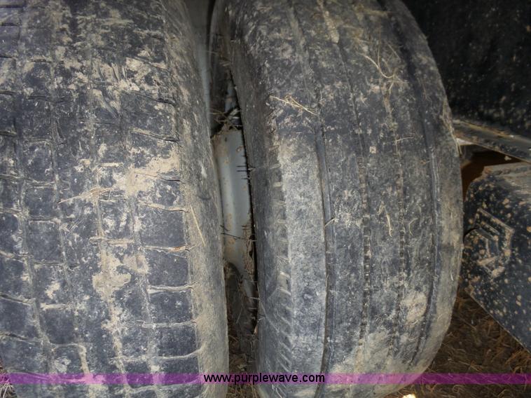 image for item J8875 2005 Featherlite 5590 equipment trailer