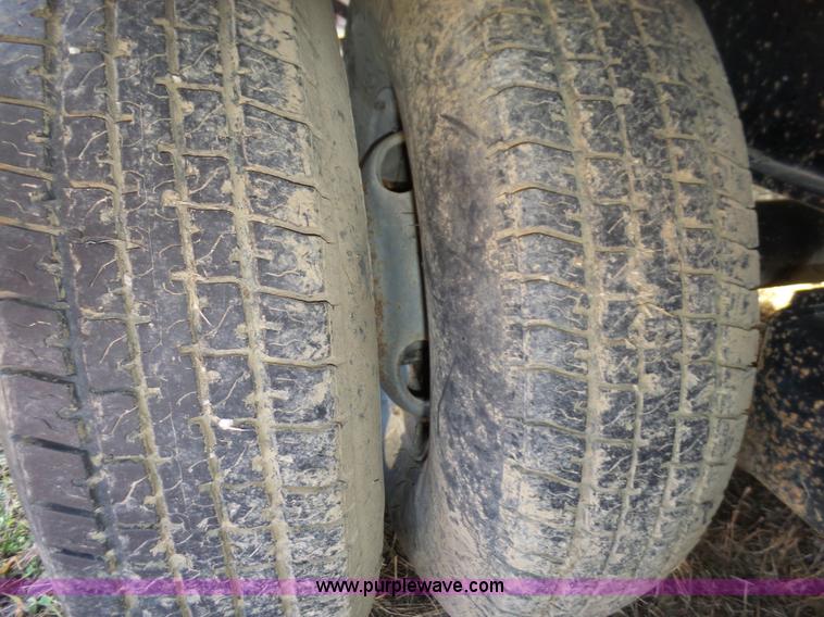 image for item J8875 2005 Featherlite 5590 equipment trailer