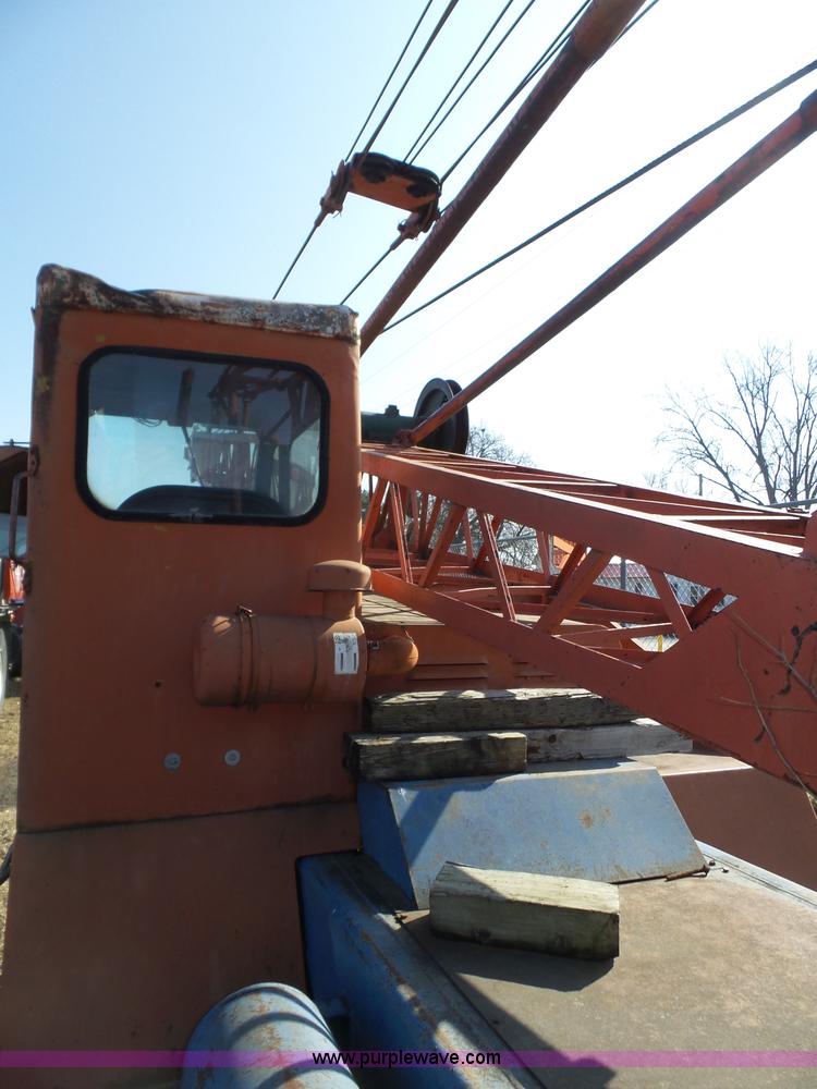 image for item J8876 1977 Bantam T350A crane truck