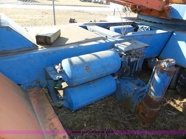 image for item J8876 1977 Bantam T350A crane truck