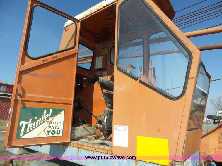 image for item J8876 1977 Bantam T350A crane truck