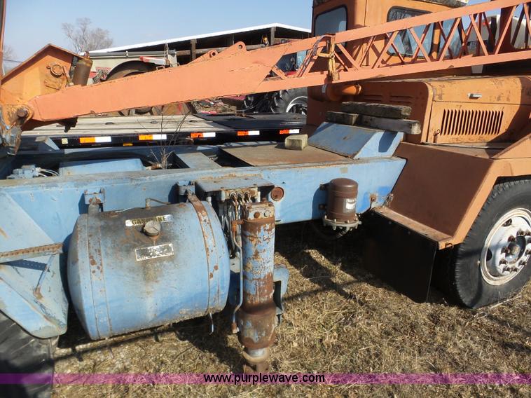 image for item J8876 1977 Bantam T350A crane truck