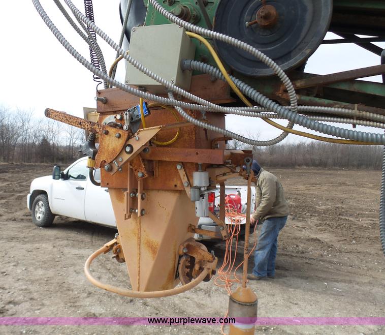 image for item K4255 Choice Bagging Equipment GB Scale landscape material bagging plant