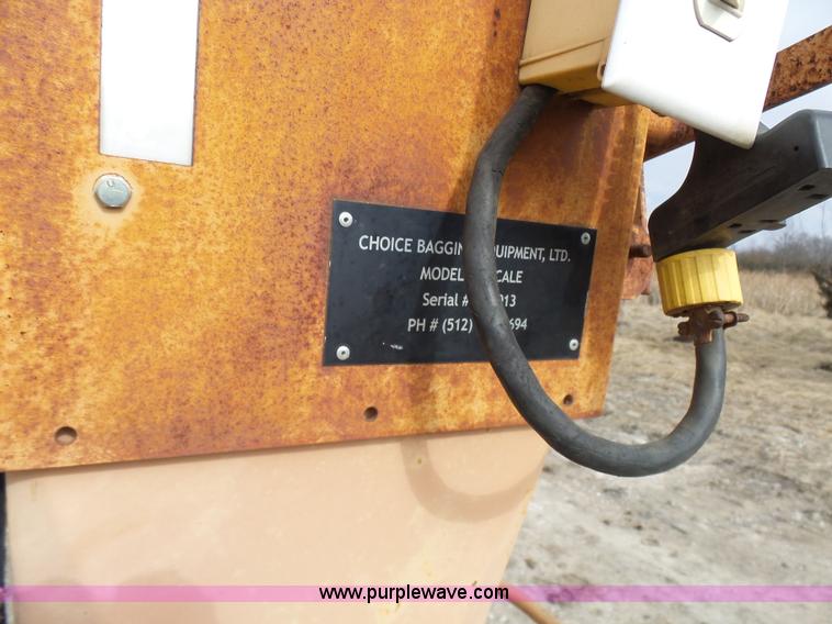 image for item K4255 Choice Bagging Equipment GB Scale landscape material bagging plant