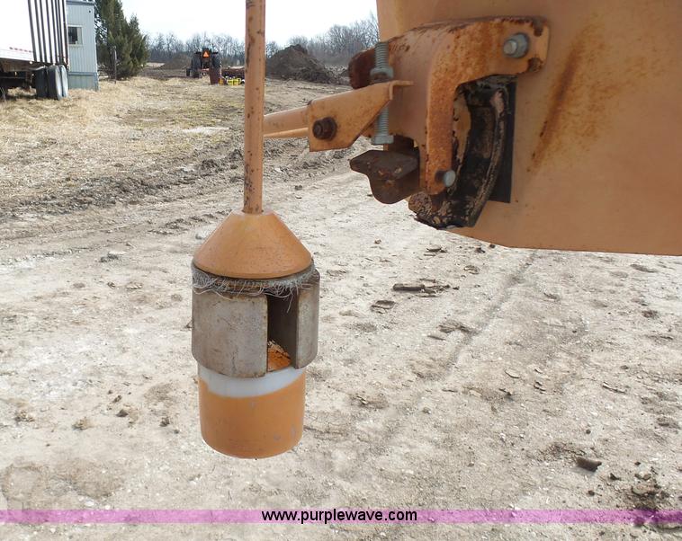 image for item K4255 Choice Bagging Equipment GB Scale landscape material bagging plant