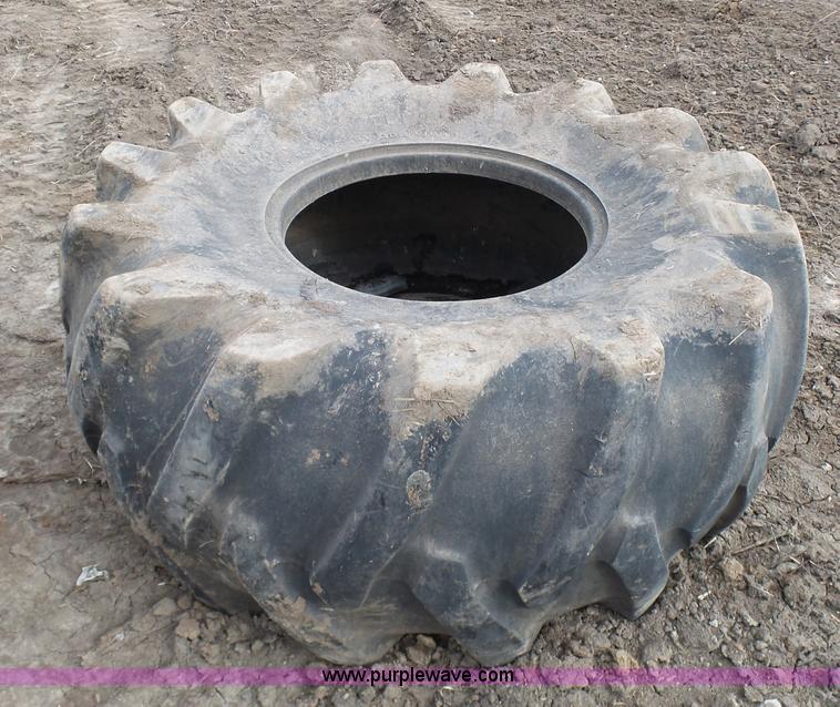 image for item K4256 Assorted tires and wheels