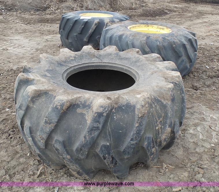 image for item K4256 Assorted tires and wheels