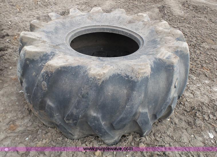 image for item K4256 Assorted tires and wheels