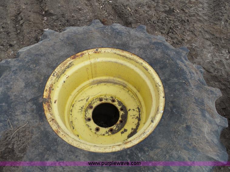 image for item K4256 Assorted tires and wheels