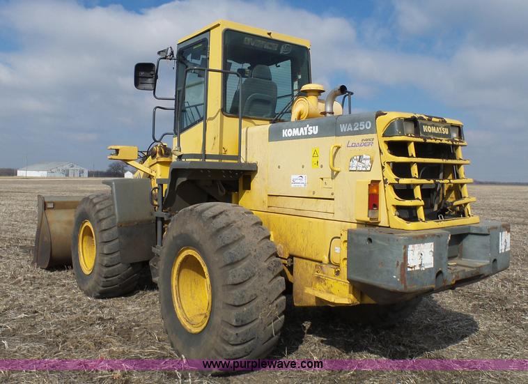 image for item K4258 2000 Komatsu WA250-3MC wheel loader
