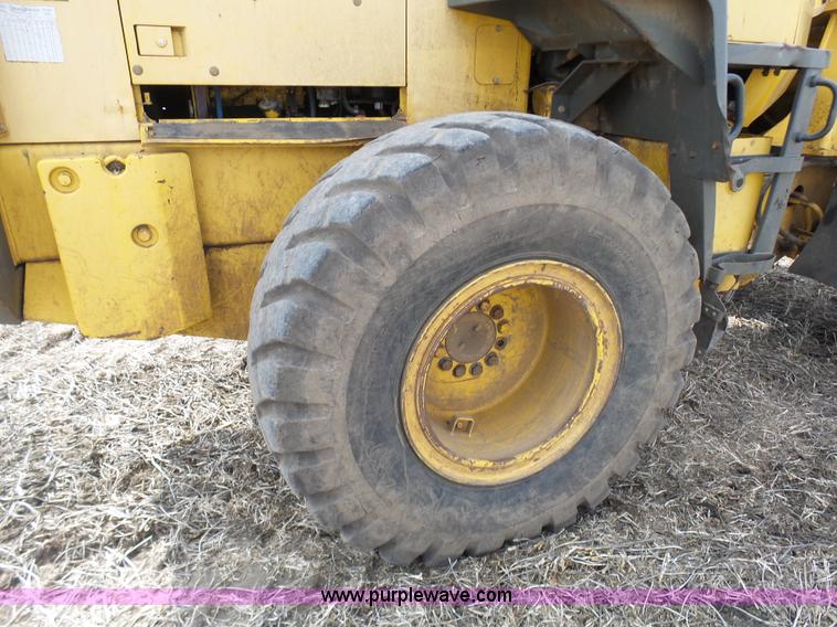 image for item K4258 2000 Komatsu WA250-3MC wheel loader