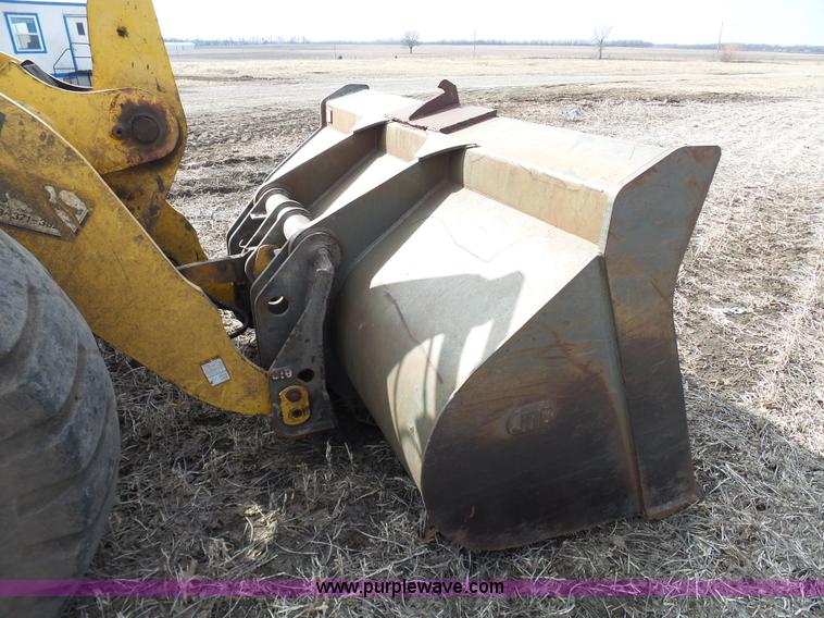 image for item K4258 2000 Komatsu WA250-3MC wheel loader