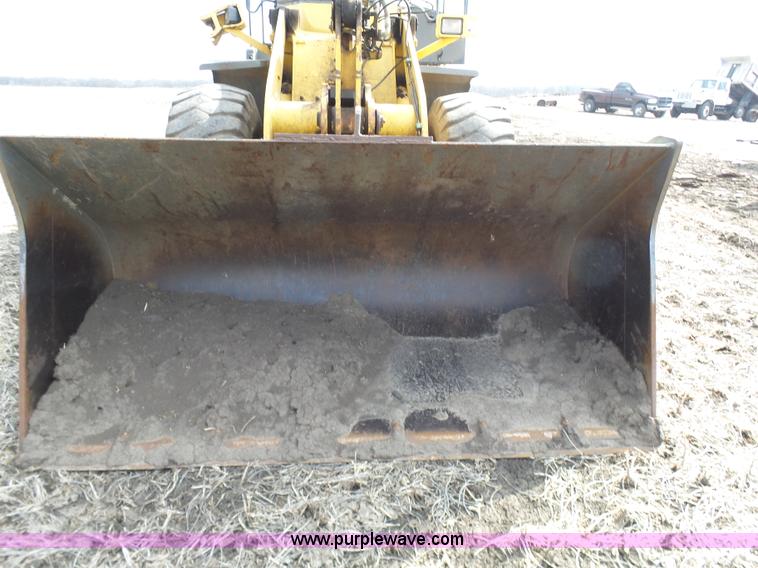 image for item K4258 2000 Komatsu WA250-3MC wheel loader