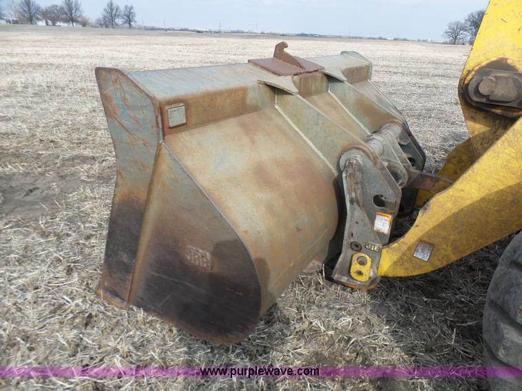 image for item K4258 2000 Komatsu WA250-3MC wheel loader