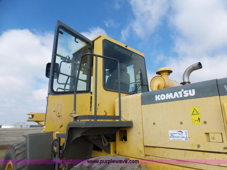 image for item K4258 2000 Komatsu WA250-3MC wheel loader