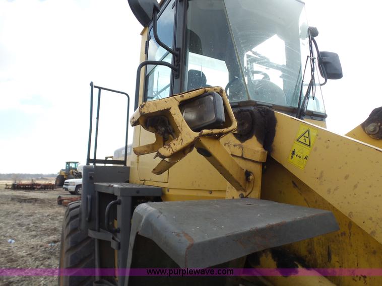 image for item K4258 2000 Komatsu WA250-3MC wheel loader