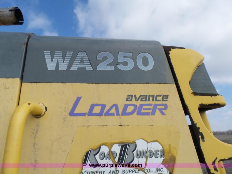image for item K4258 2000 Komatsu WA250-3MC wheel loader