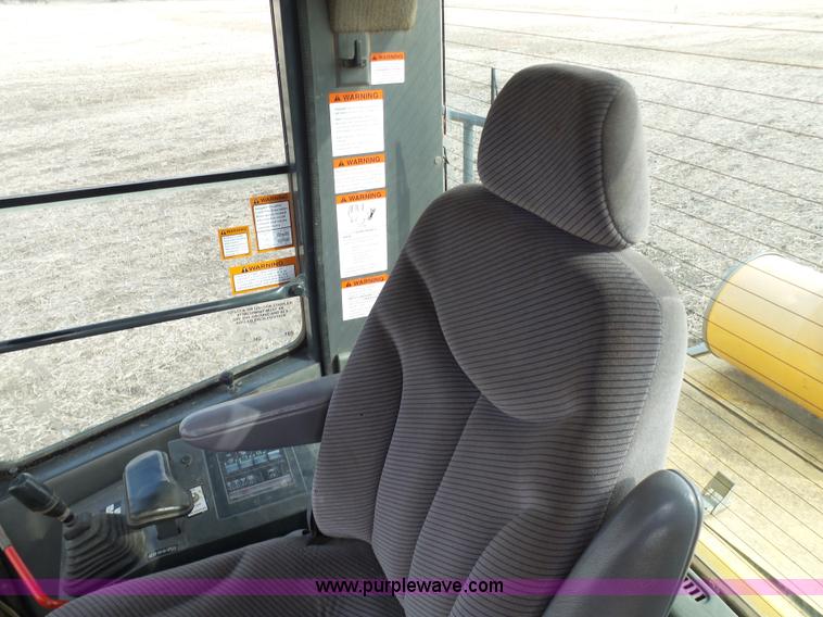 image for item K4258 2000 Komatsu WA250-3MC wheel loader