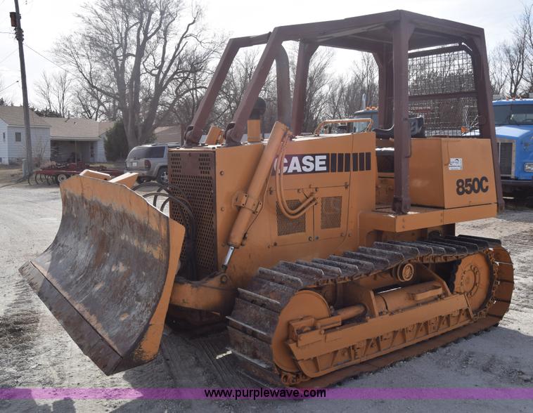 case-850c-dozer-in-lyons-ks-item-k4377-sold-purple-wave