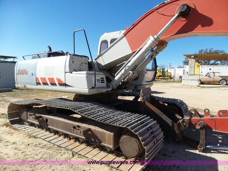 image for item L1514 2006 Link Belt 240L long reach excavator