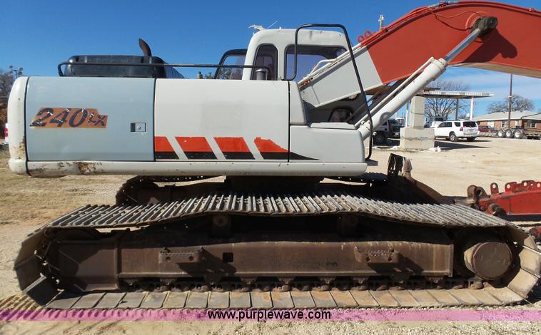 image for item L1514 2006 Link Belt 240L long reach excavator