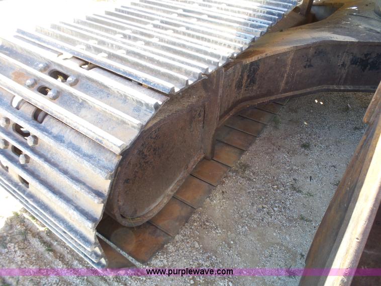 image for item L1514 2006 Link Belt 240L long reach excavator