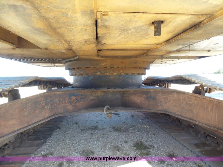 image for item L1514 2006 Link Belt 240L long reach excavator