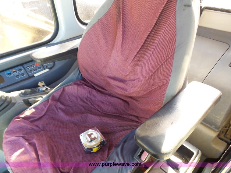 image for item L1514 2006 Link Belt 240L long reach excavator