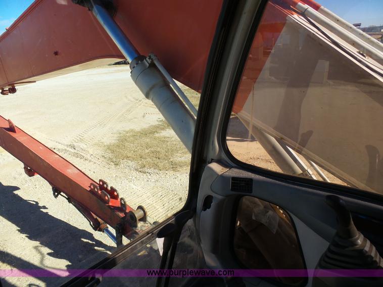 image for item L1514 2006 Link Belt 240L long reach excavator