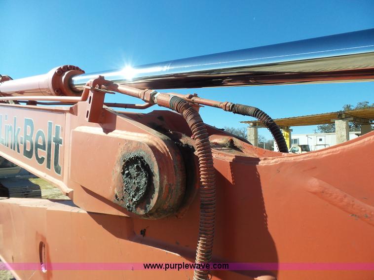 image for item L1514 2006 Link Belt 240L long reach excavator