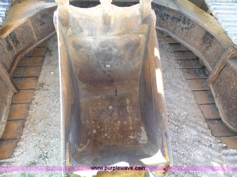 image for item L1514 2006 Link Belt 240L long reach excavator