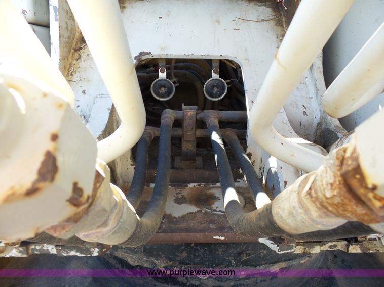 image for item L1514 2006 Link Belt 240L long reach excavator