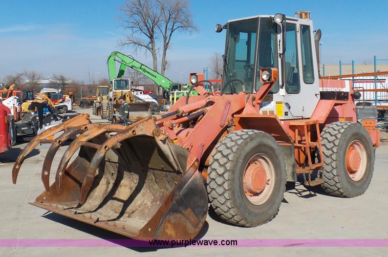 image for item L3012 1996 Fiat-Allis FR100 wheel loader