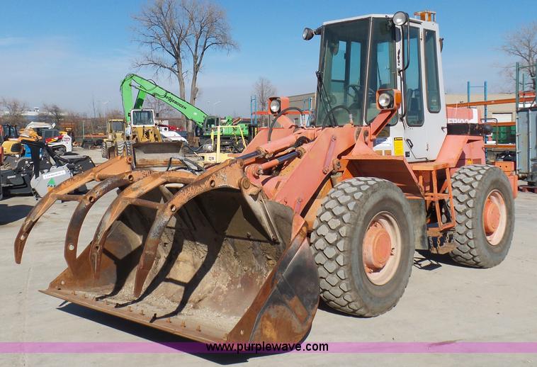 image for item L3012 1996 Fiat-Allis FR100 wheel loader
