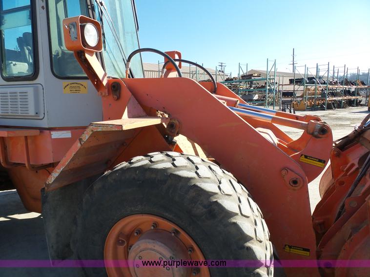 image for item L3012 1996 Fiat-Allis FR100 wheel loader