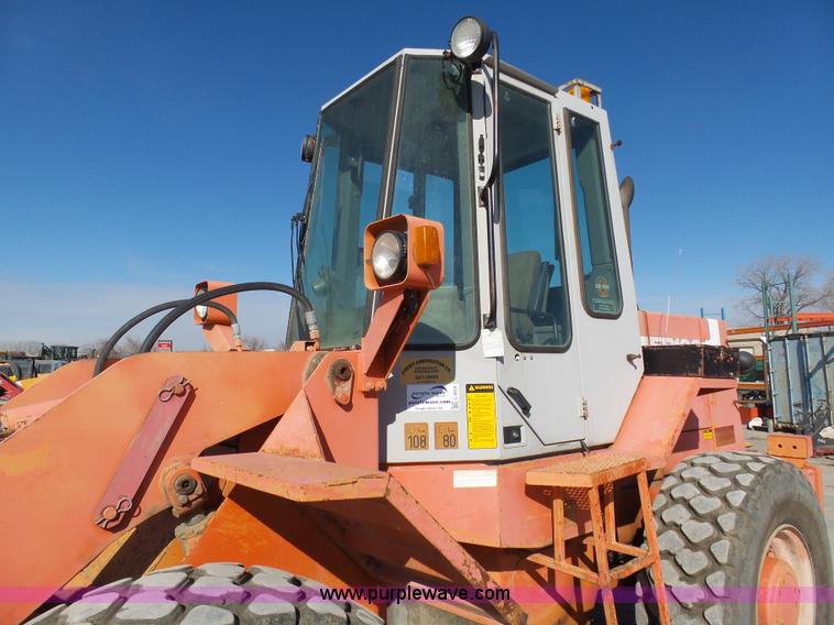 image for item L3012 1996 Fiat-Allis FR100 wheel loader