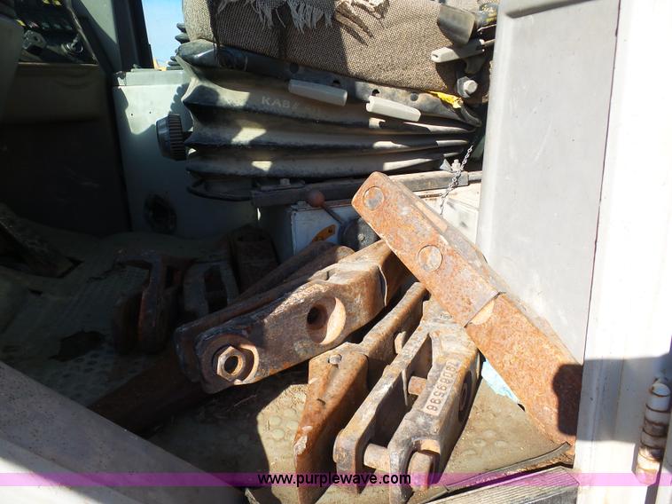 image for item L3012 1996 Fiat-Allis FR100 wheel loader