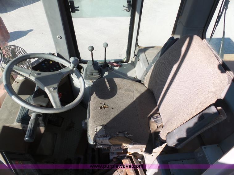 image for item L3012 1996 Fiat-Allis FR100 wheel loader